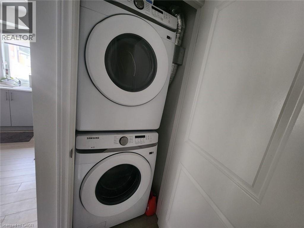 235 Chapel Hill Drive Unit# 33, Kitchener, Ontario  N2R 1N3 - Photo 12 - 40791010