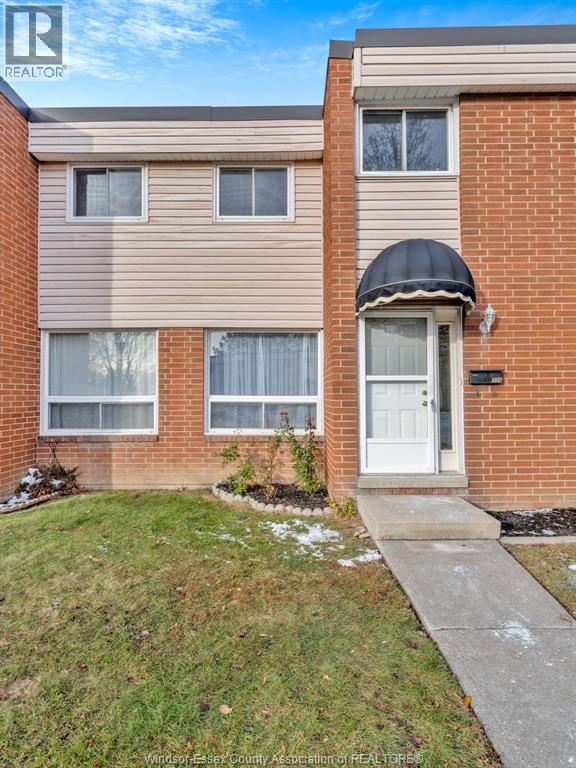 326 FRYER Unit# 41, Amherstburg, Ontario