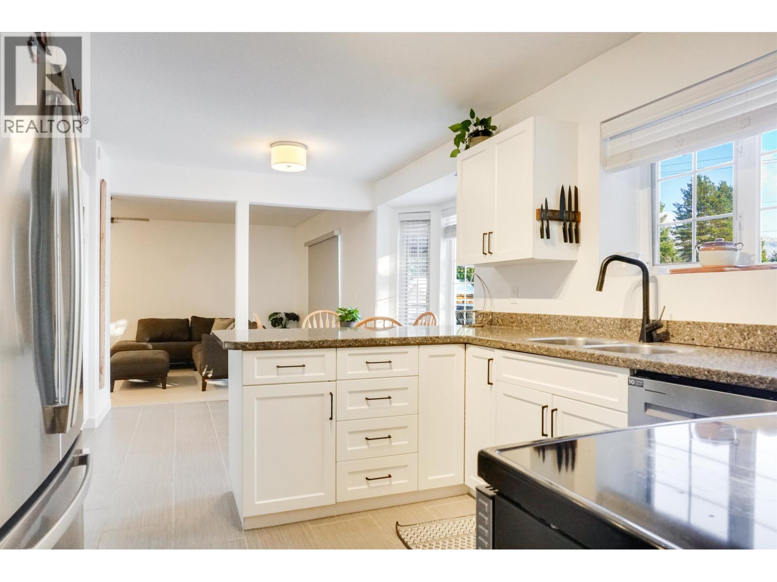 69 Baxter Street, Kitimat, British Columbia  V8C 2P2 - Photo 6 - R3071437