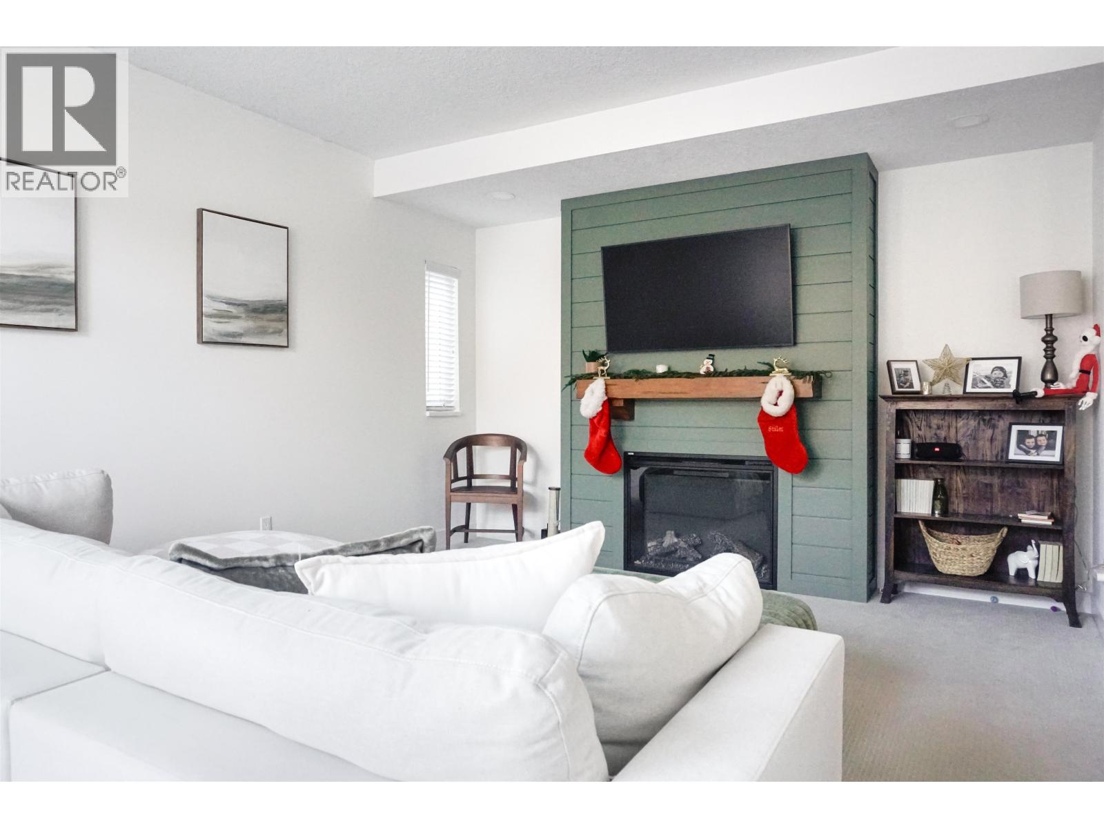 69 Baxter Street, Kitimat, British Columbia  V8C 2P2 - Photo 2 - R3071437