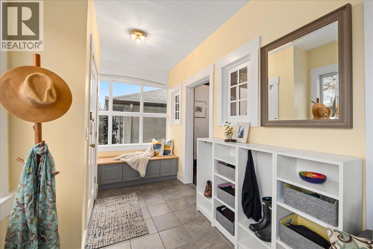 2029 Graveley Street, Vancouver, British Columbia  V5L 3B6 - Photo 4 - R3071528