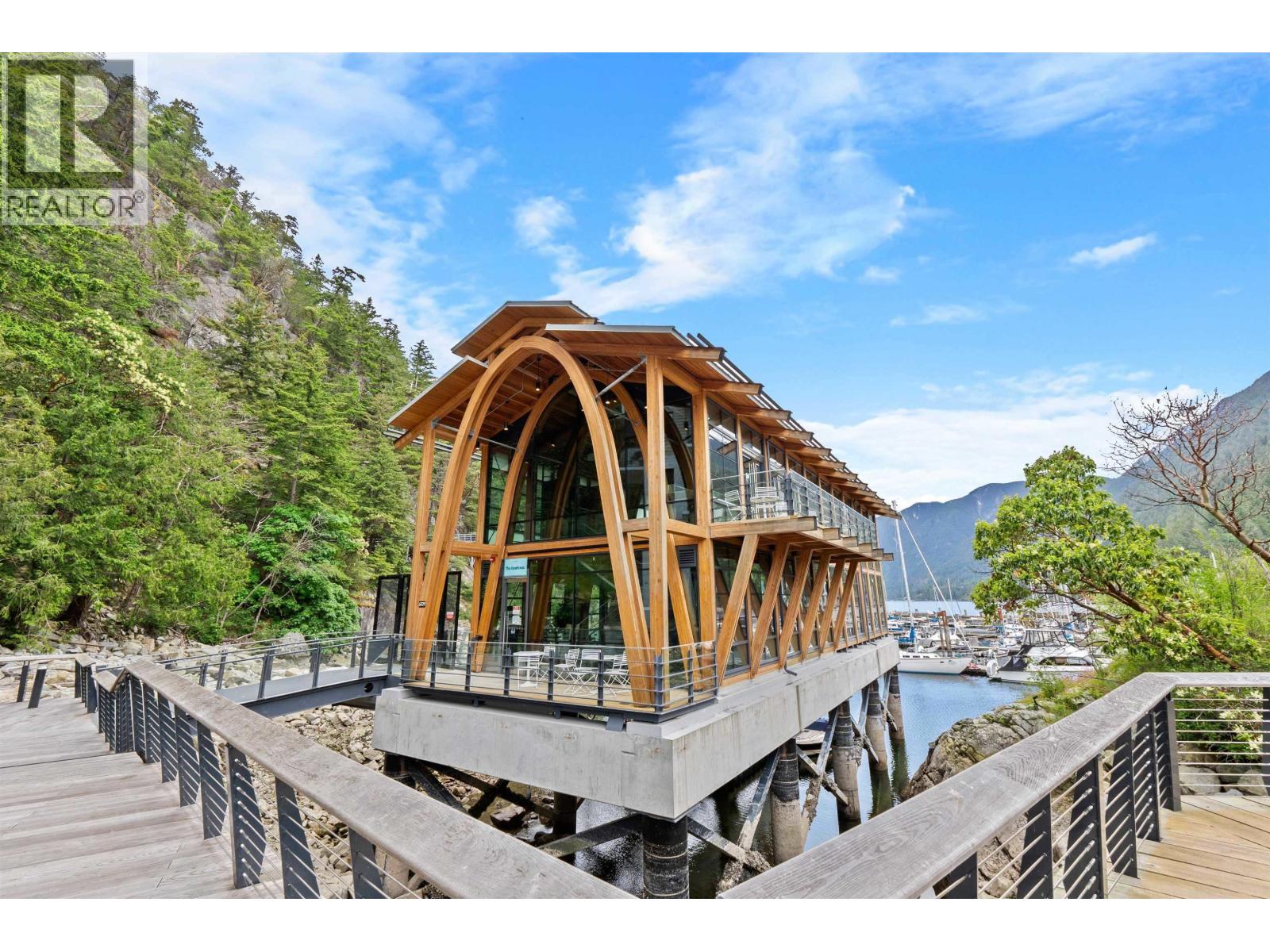 101 6699 Nelson Avenue, West Vancouver, British Columbia  V7W 2B2 - Photo 3 - R3071111