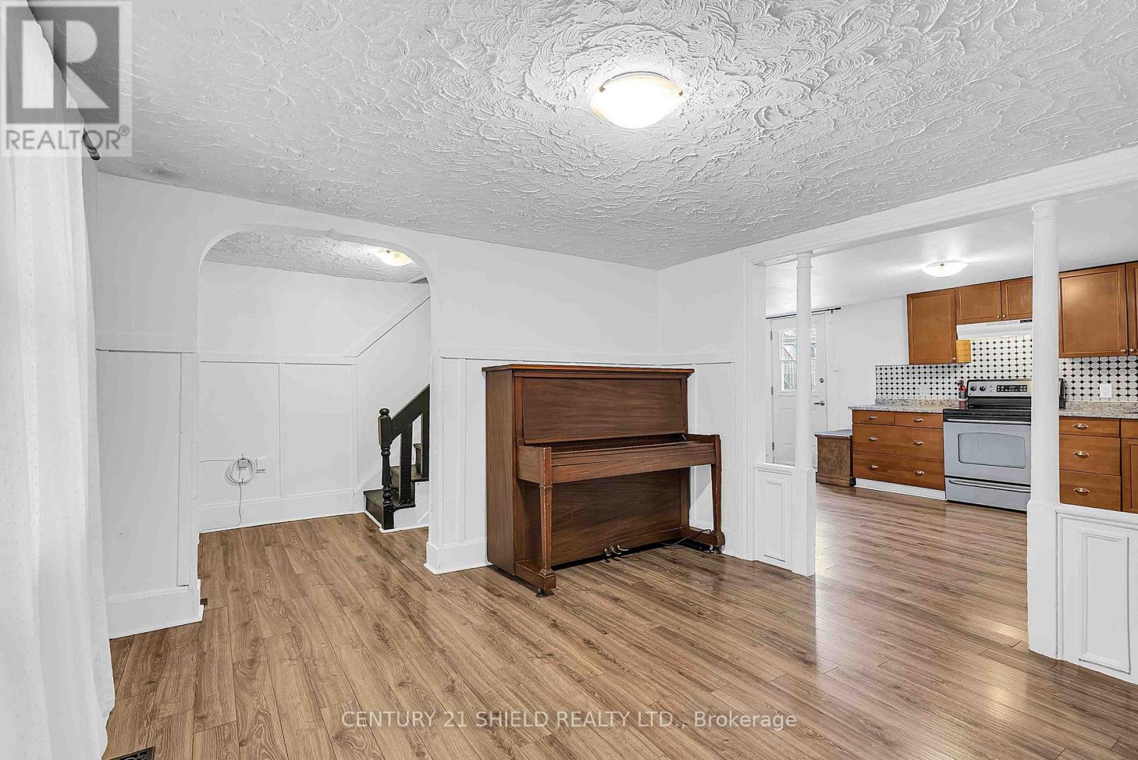 30 Marlborough Street S, Cornwall, Ontario  K6H 3Z3 - Photo 6 - X12594966