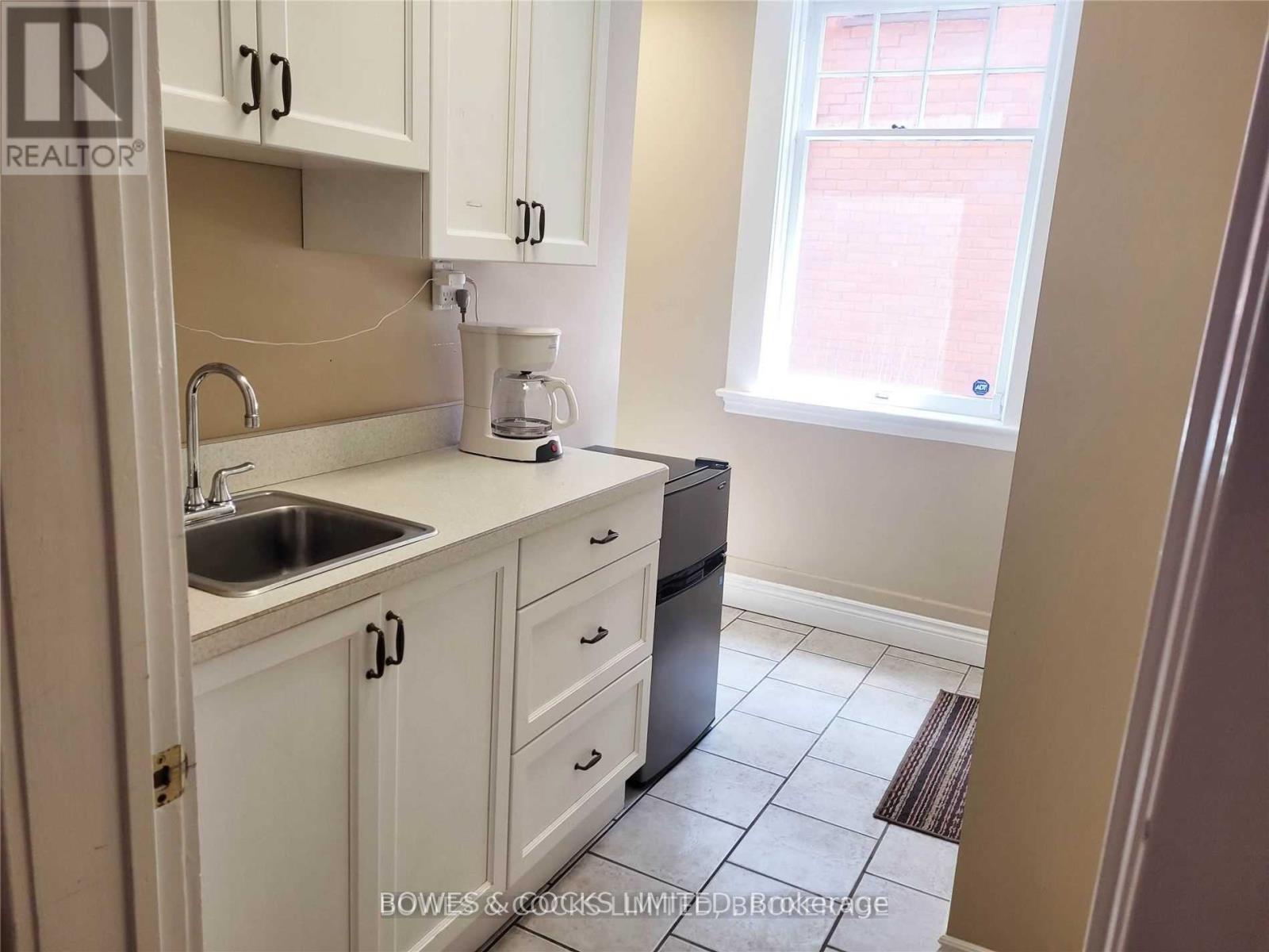 317 Reid Street, Peterborough, Ontario K9J 3R2 - Photo 30 - X12245346