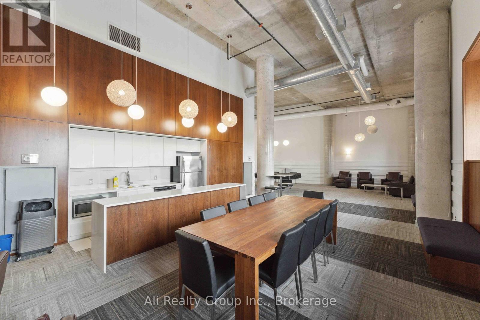 209 - 354 Gladstone Avenue, Ottawa, Ontario  K2P 0R4 - Photo 28 - X12593436