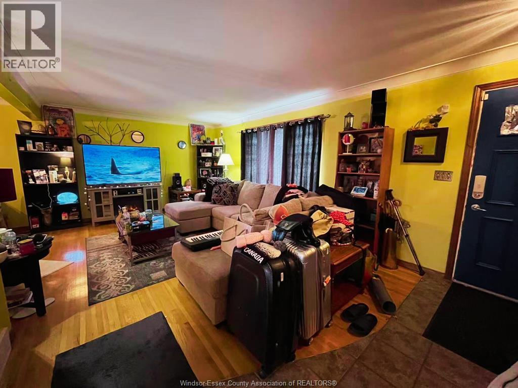 348 Watson Avenue, Windsor, Ontario N8S 3S4 - Photo 2 - 25030959