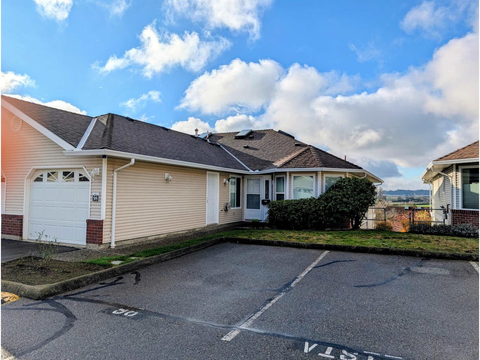 98 1973 Winfield Drive, Abbotsford, British Columbia V3G 1K9 - Photo 1 - R3069340