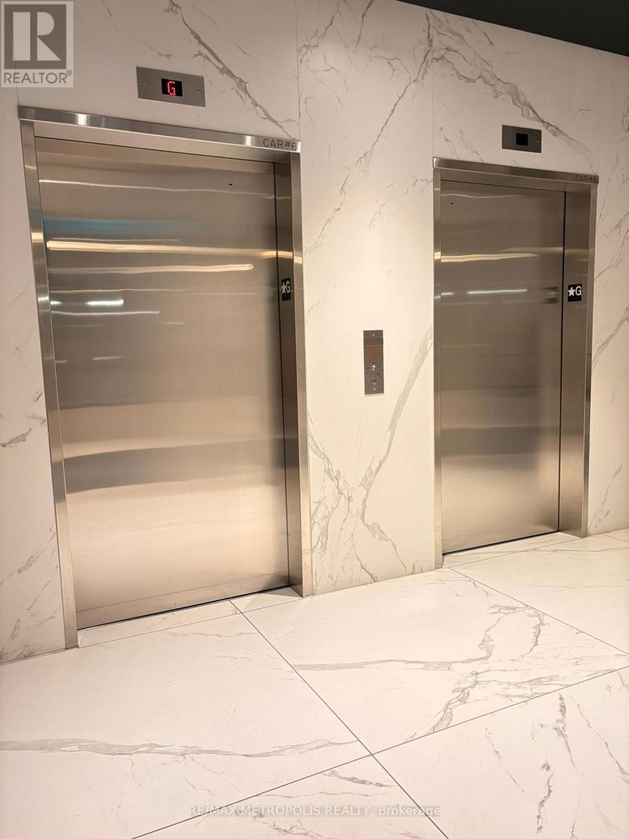 312 - 11 Brunel Court, Toronto, Ontario M5V 3Y3 - Photo 6 - C12594912