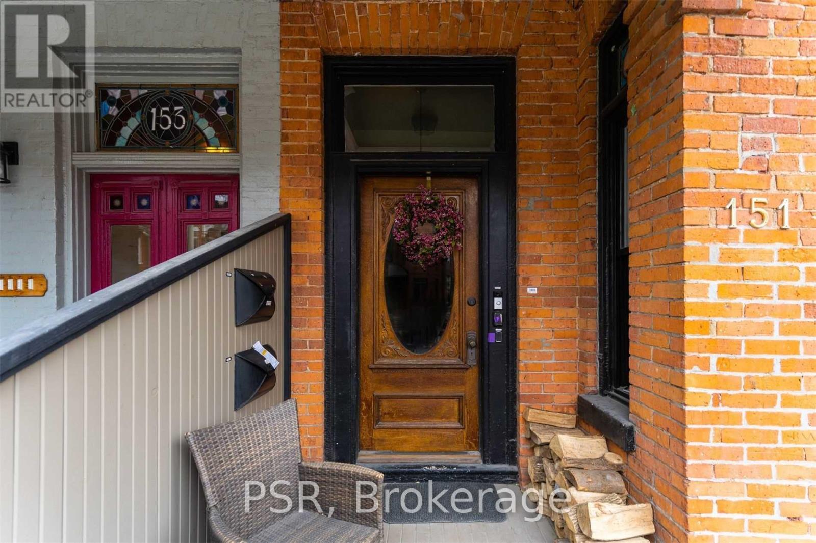2 - 151 Robert Street, Toronto, Ontario  M5S 2K6 - Photo 3 - C12594994