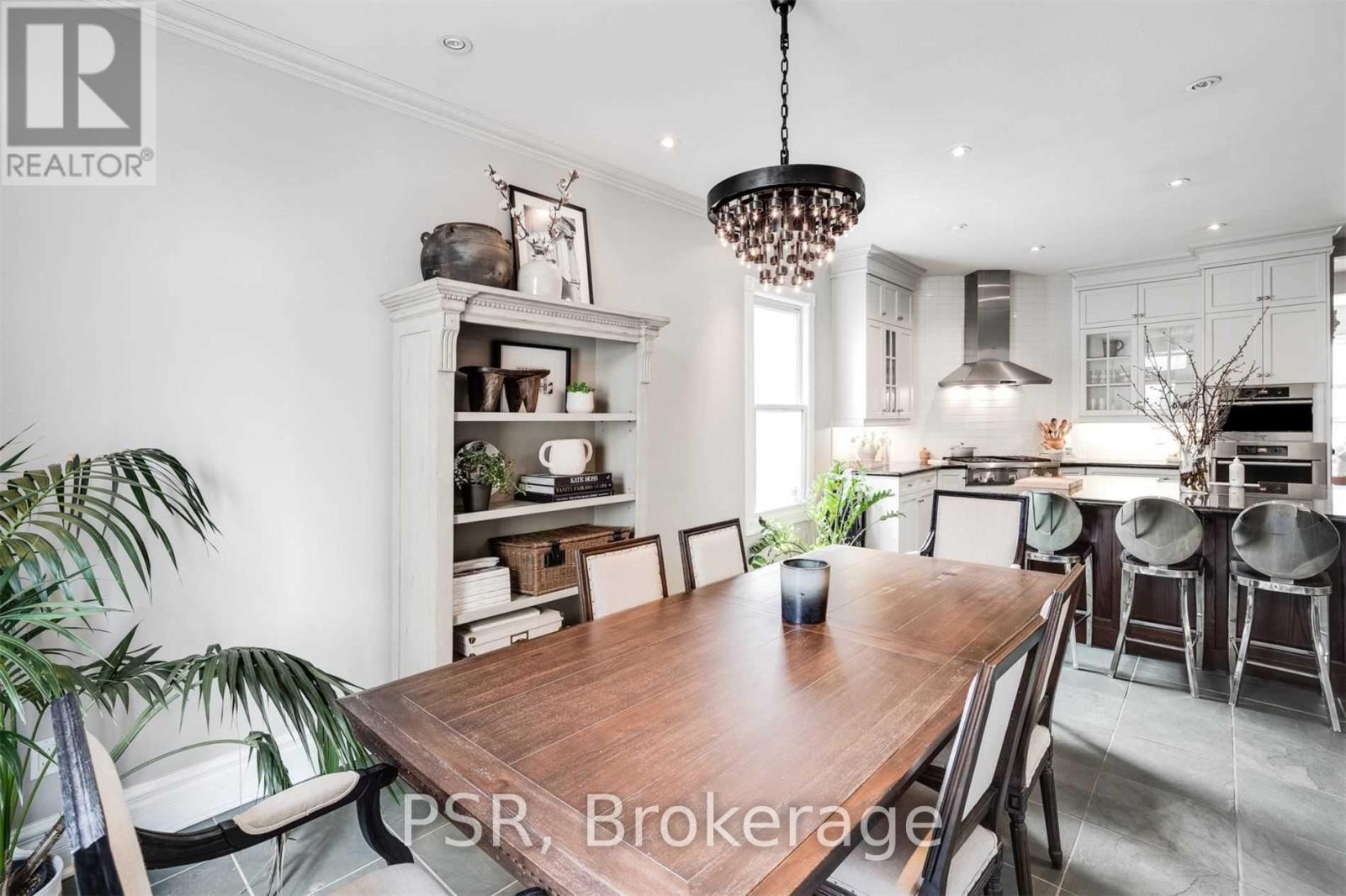 2 - 151 Robert Street, Toronto, Ontario  M5S 2K6 - Photo 8 - C12594994