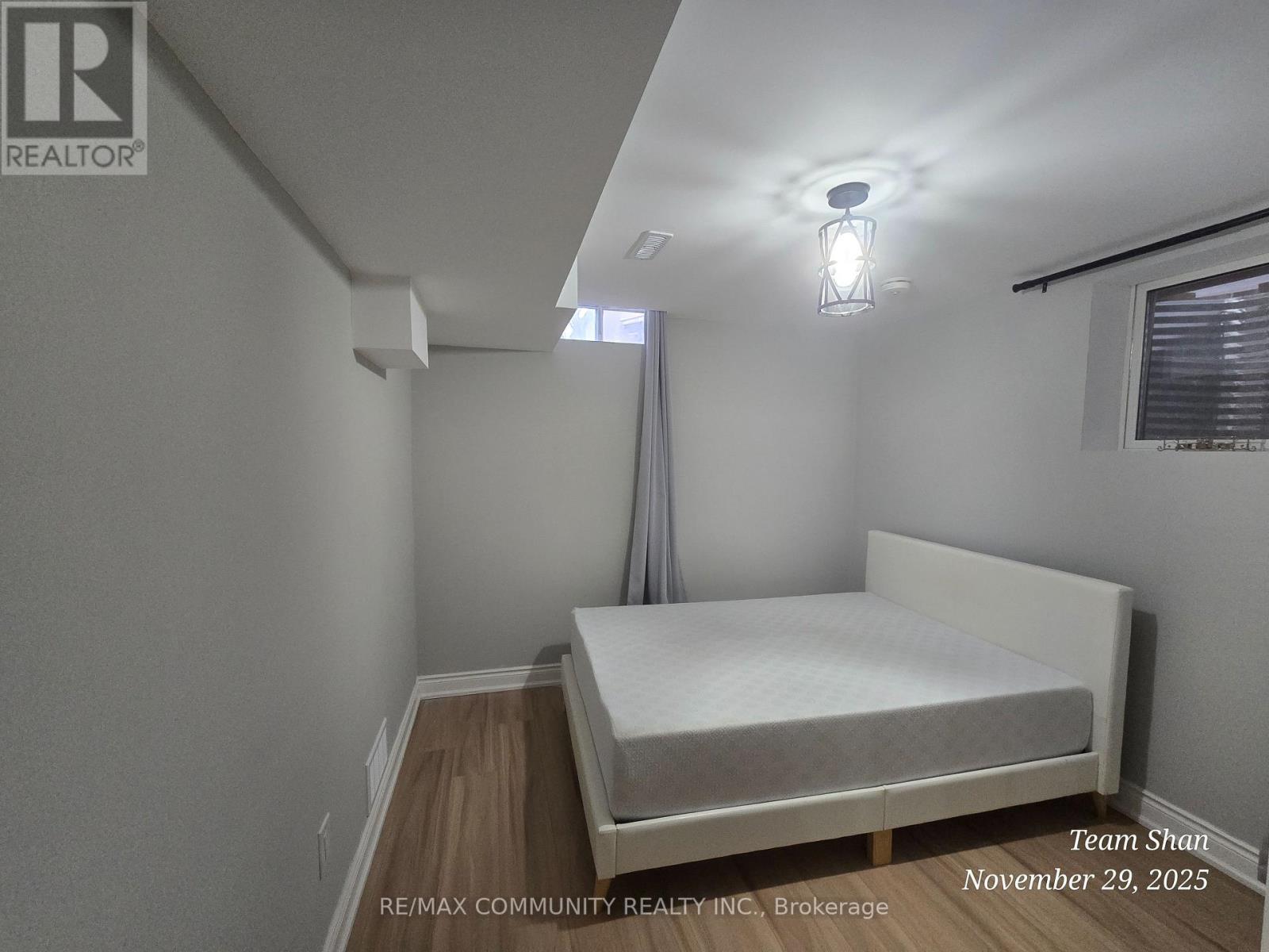 15 Goodall Drive, Toronto, Ontario  M1B 5E1 - Photo 5 - E12594944