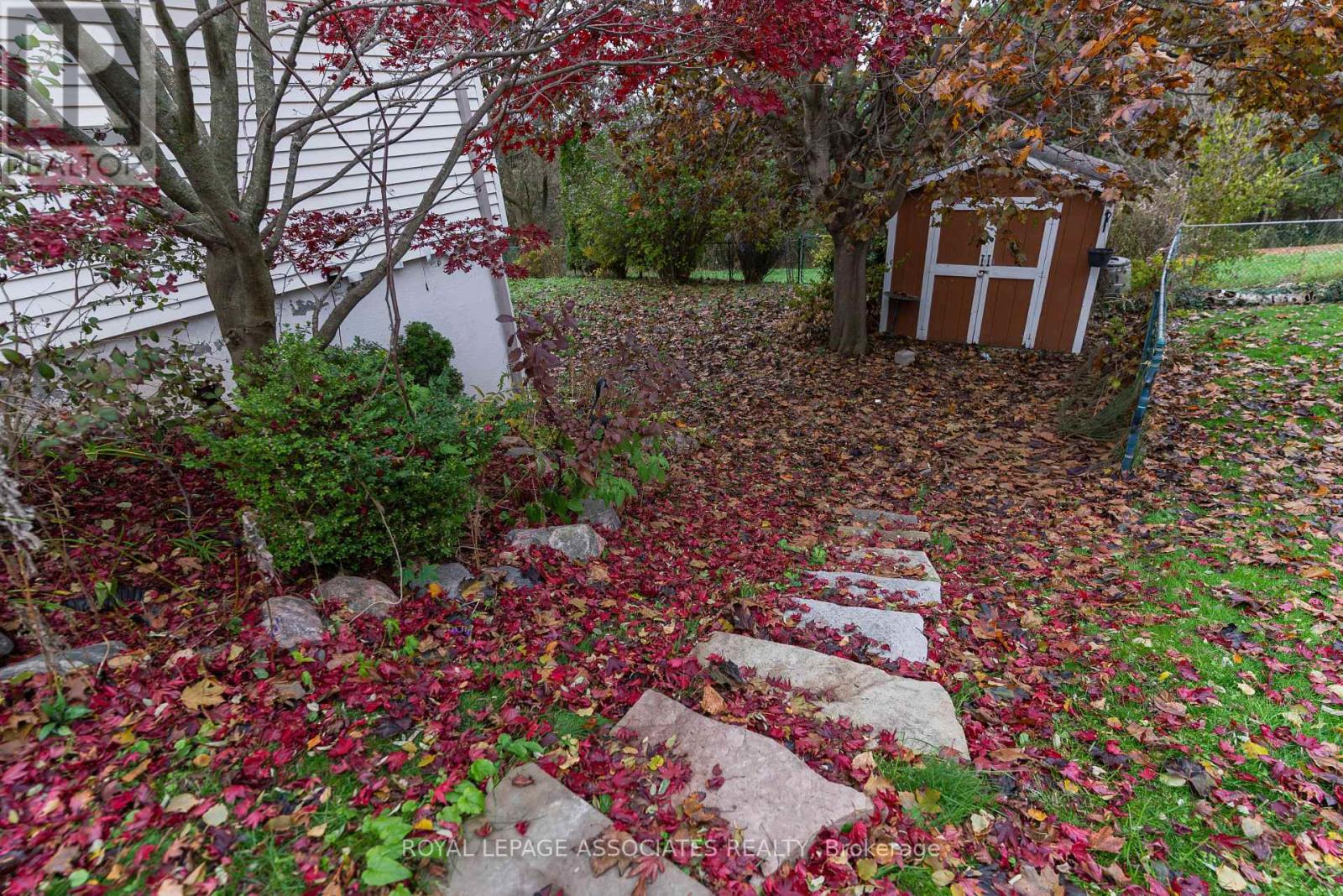 692 Down Crescent, Oshawa, Ontario  L1H 7Y1 - Photo 26 - E12595000