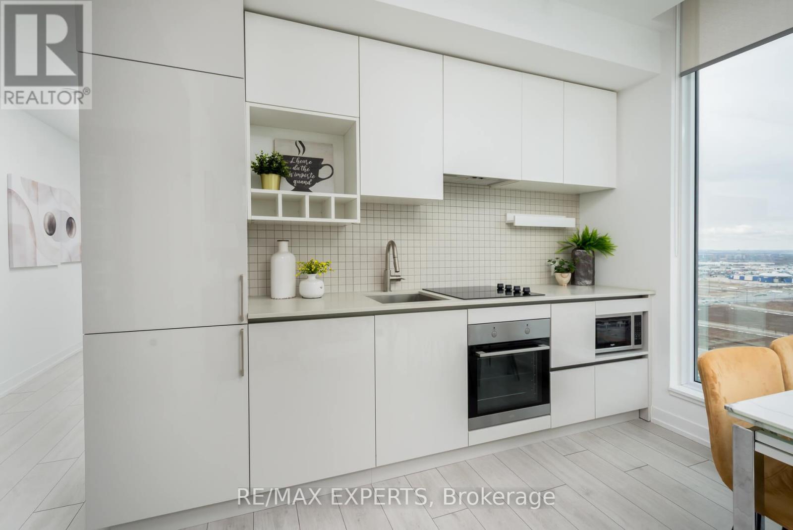 2910 - 5 Buttermill Avenue, Vaughan, Ontario  L4K 0J5 - Photo 13 - N12595016