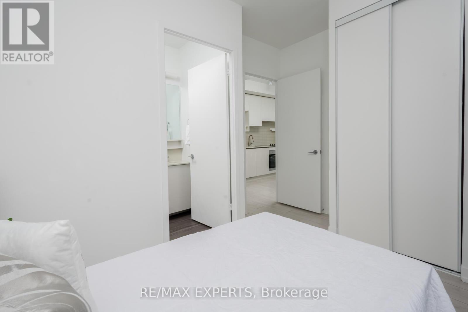 2910 - 5 Buttermill Avenue, Vaughan, Ontario  L4K 0J5 - Photo 18 - N12595016