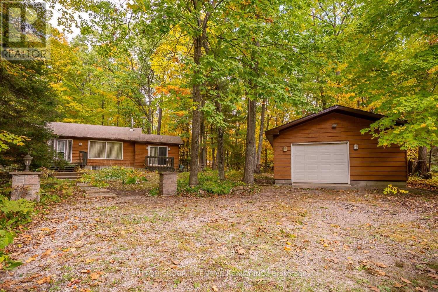 11 Bourgeois Court, Tiny, Ontario L9M 0H3 - Photo 2 - S12594952