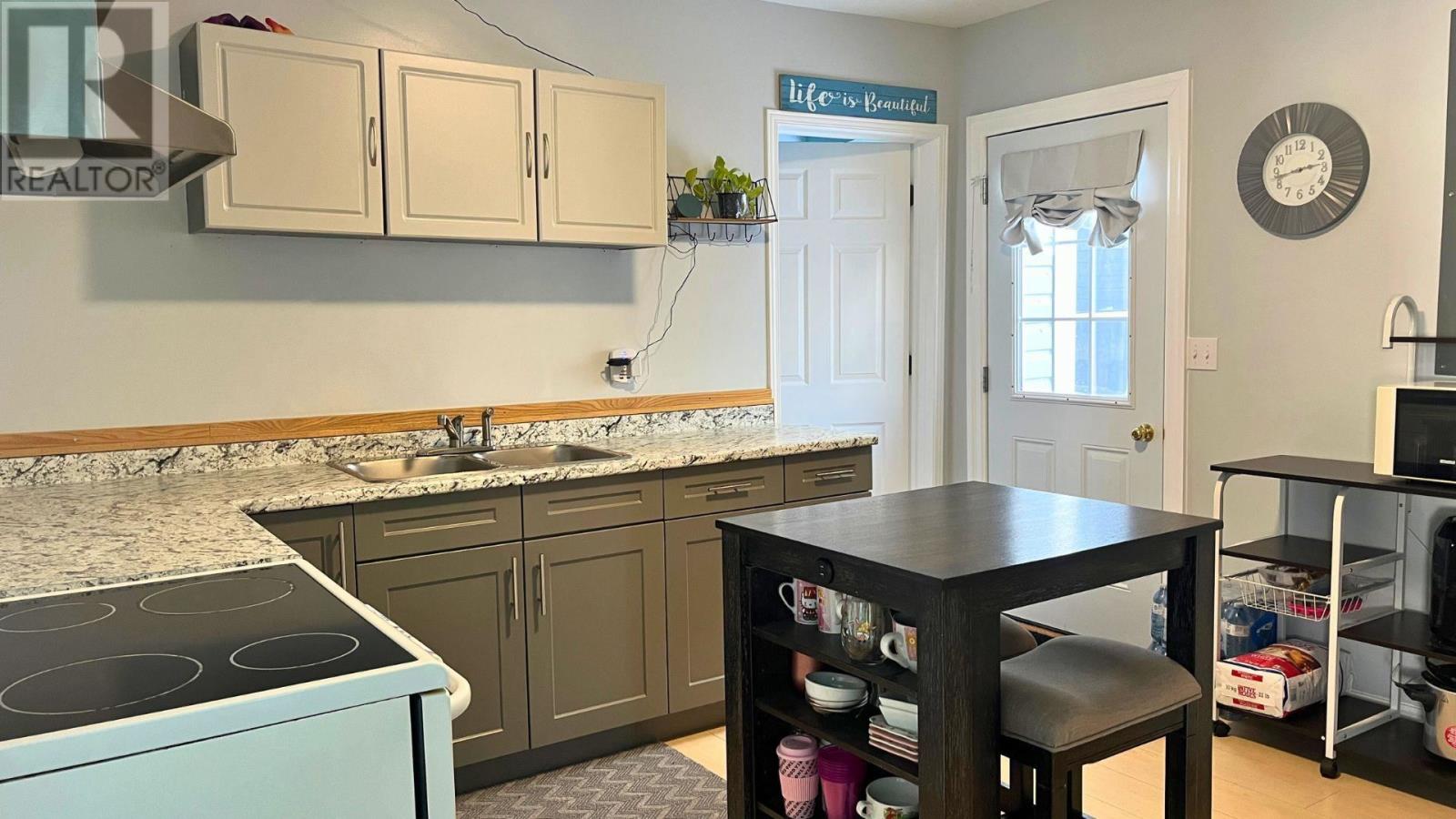 17 Third Ave, Wawa, Ontario P0S 1K0 - Photo 10 - SM253394