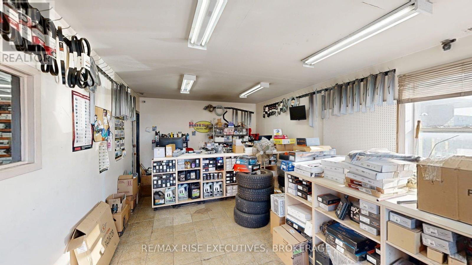 471 Macdonnell Street, Kingston, Ontario  K7K 4W5 - Photo 4 - X12595070