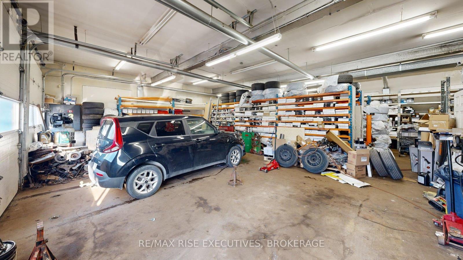 471 Macdonnell Street, Kingston, Ontario  K7K 4W5 - Photo 5 - X12595070