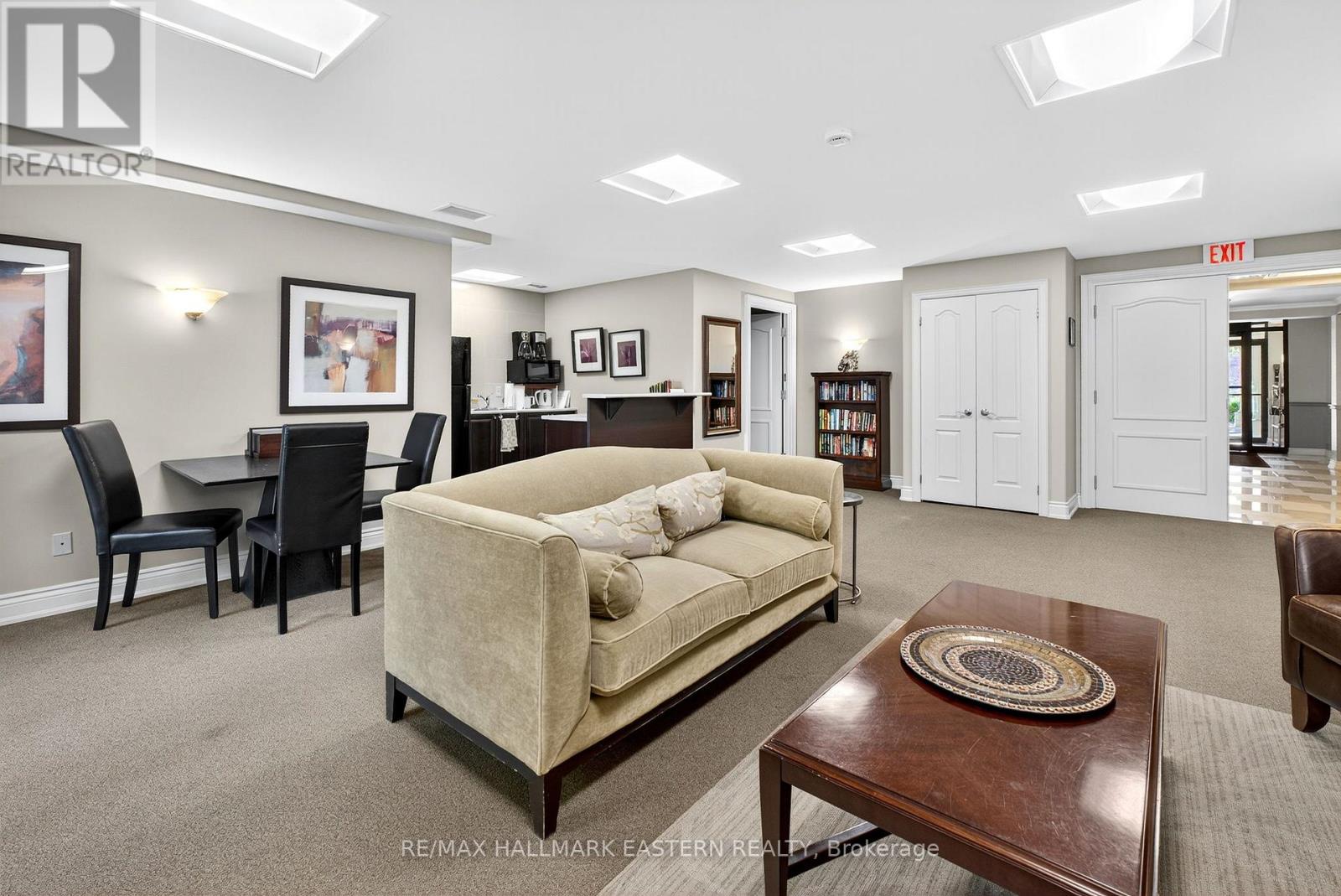 Ph06 - 869 Clonsilla Avenue, Peterborough, Ontario K9J 0B7 - Photo 46 - X12595096