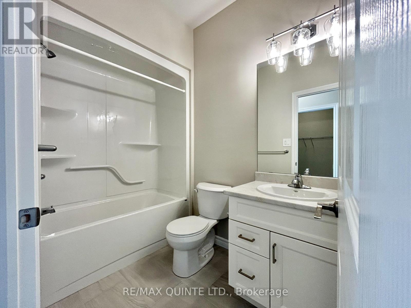 27 Athabaska Drive, Belleville, Ontario  K8N 0S6 - Photo 15 - X12595176