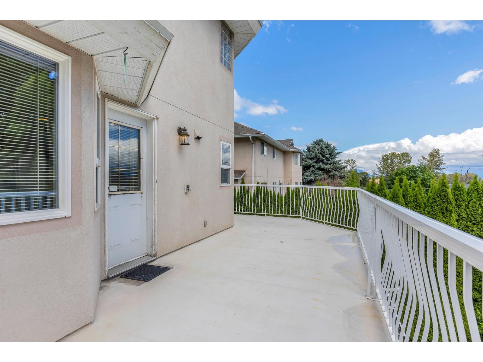 8678 Sunburst Place, Chilliwack Mountain, Chilliwack, British Columbia  V2R 3J1 - Photo 11 - R3071407