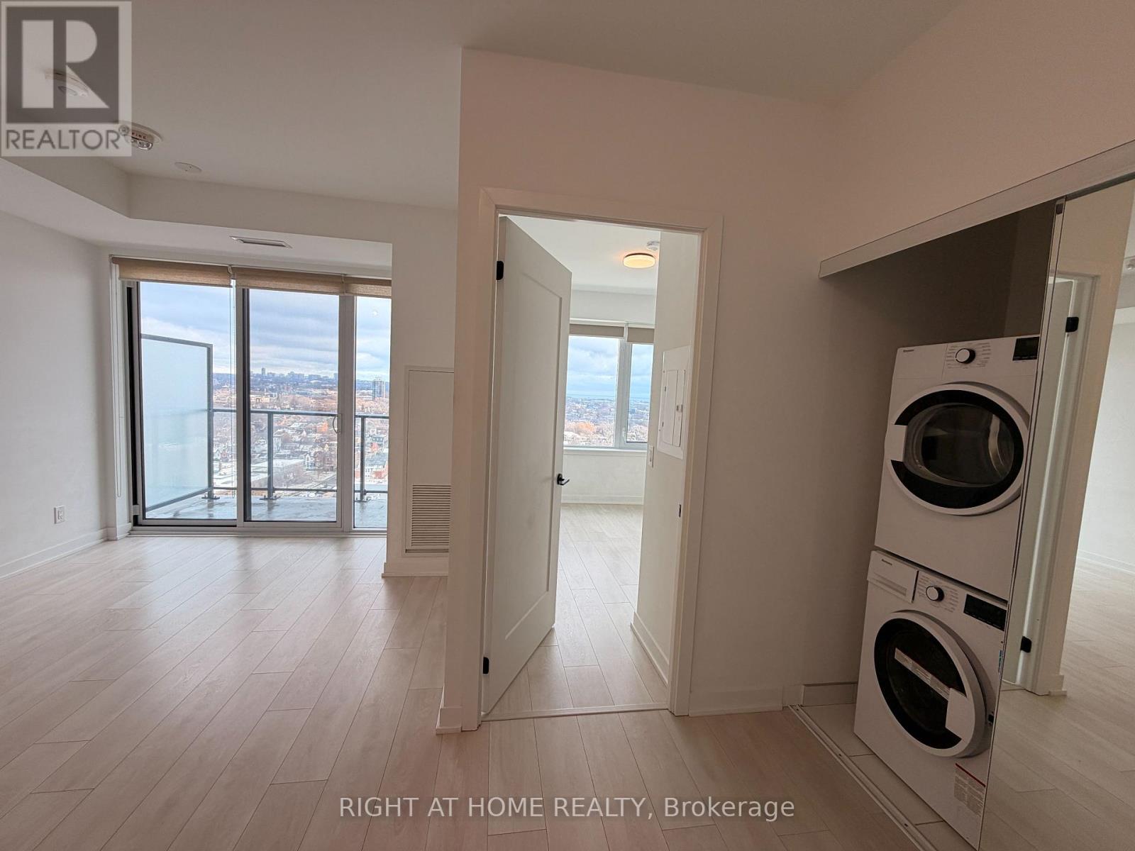 1801 - 5 Defries Street, Toronto, Ontario  M5A 0W7 - Photo 7 - C12481869