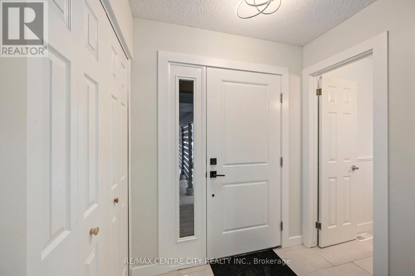 1831 Aldersbrook Road W, London North, Ontario  N6G 3S3 - Photo 7 - X12595180