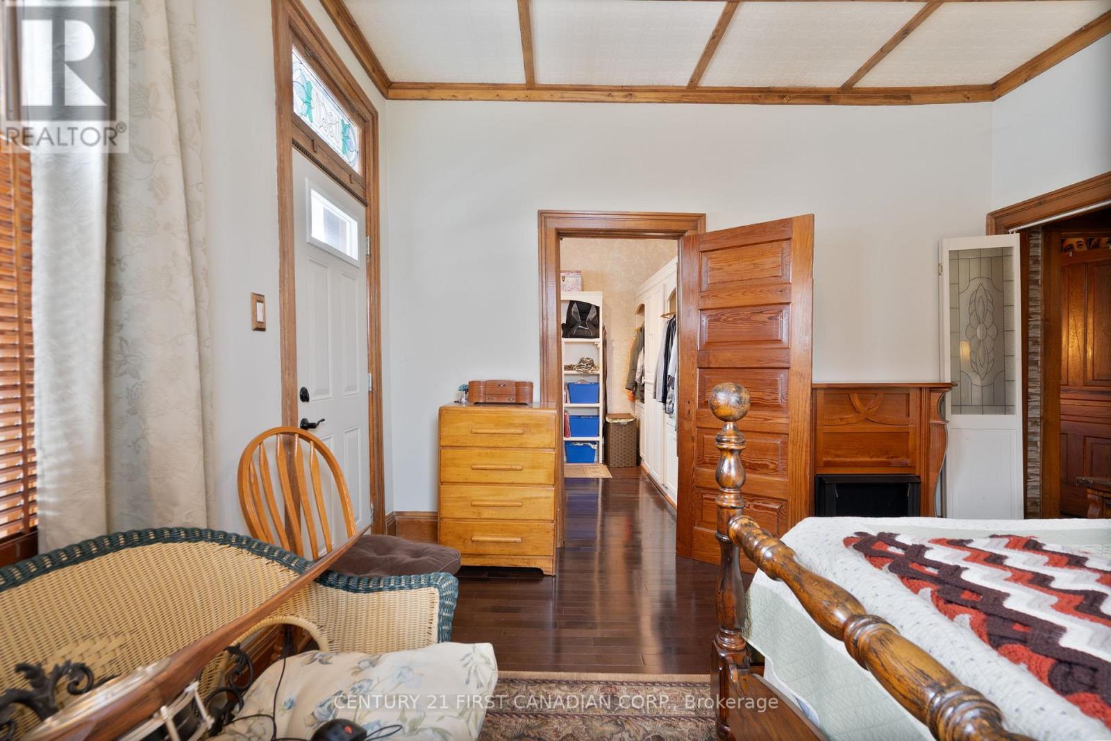 117 Alice Street, Lucan Biddulph, Ontario N0M 2J0 - Photo 18 - X12595190