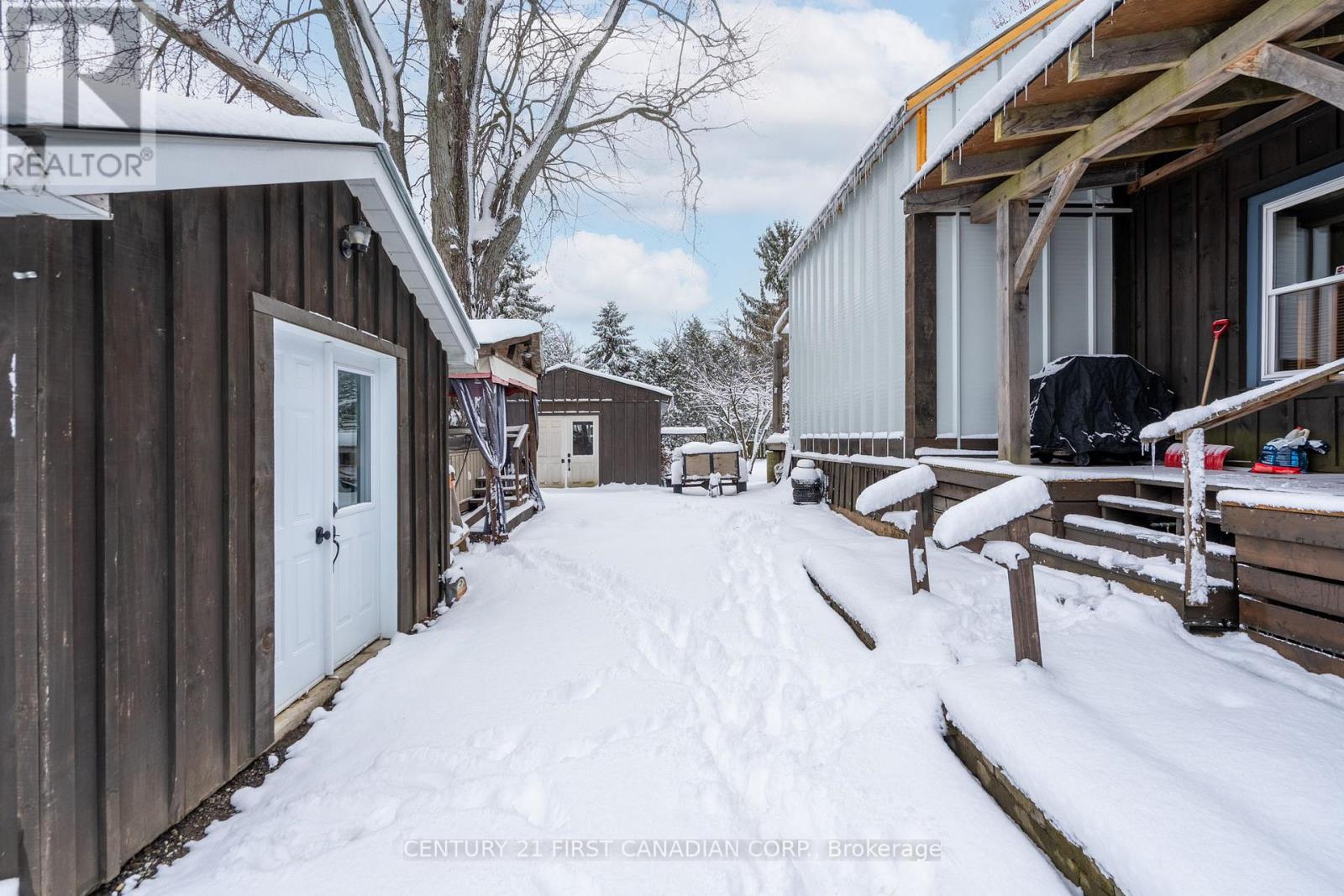 117 Alice Street, Lucan Biddulph, Ontario N0M 2J0 - Photo 22 - X12595190