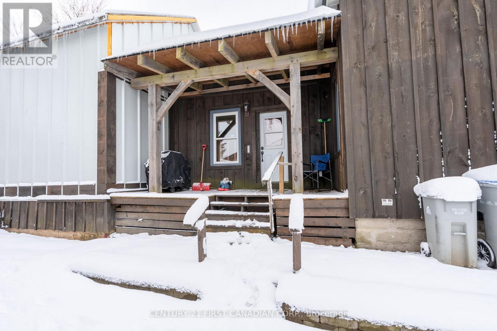 117 Alice Street, Lucan Biddulph, Ontario N0M 2J0 - Photo 4 - X12595190