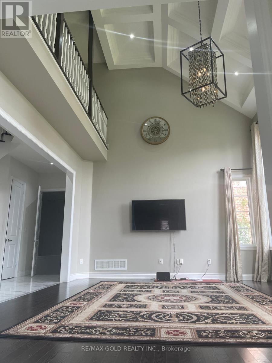 3 Poco Street N, Brampton, Ontario  L6P 4C3 - Photo 14 - W12594936