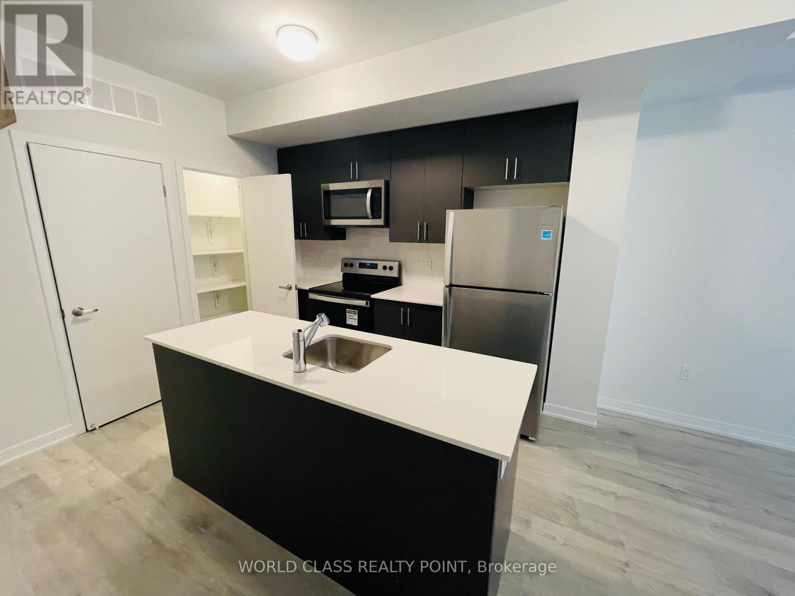 15 - 3425 Ridgeway Drive, Mississauga, Ontario  L5L 0B9 - Photo 6 - W12594962