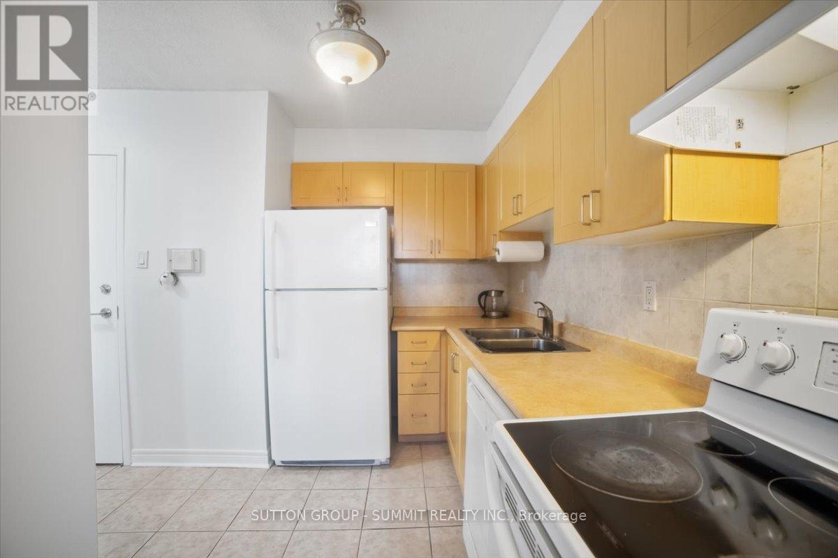 411 - 3501 Glen Erin Drive N, Mississauga, Ontario  L5L 2E9 - Photo 4 - W12594968