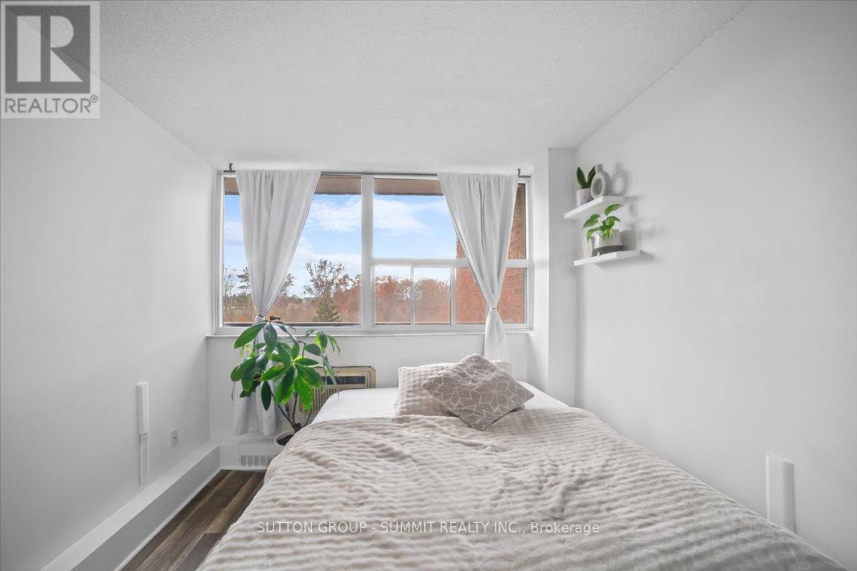 411 - 3501 Glen Erin Drive N, Mississauga, Ontario  L5L 2E9 - Photo 5 - W12594968