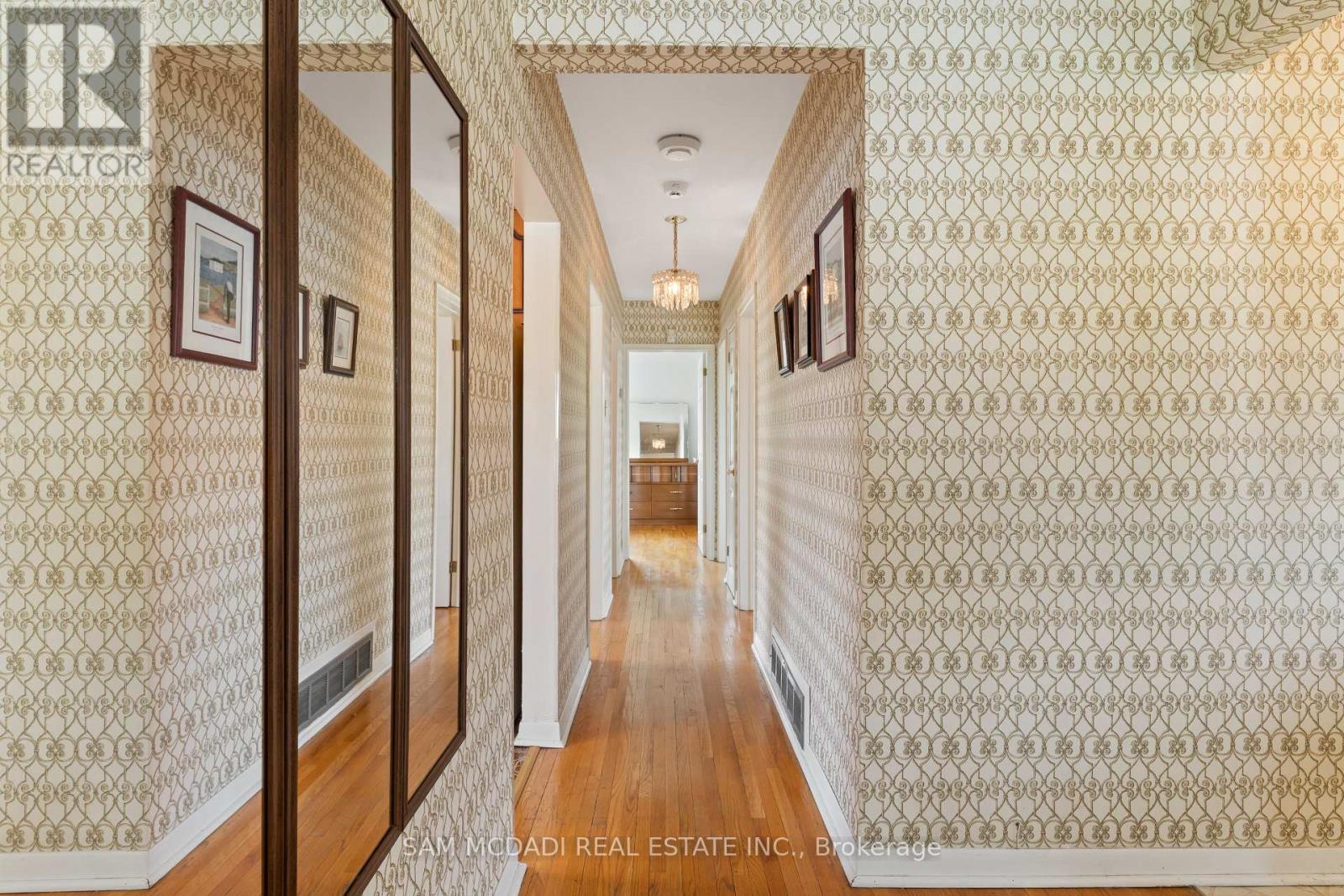 70 Frost Street, Toronto, Ontario  M9W 1Y8 - Photo 19 - W12595010