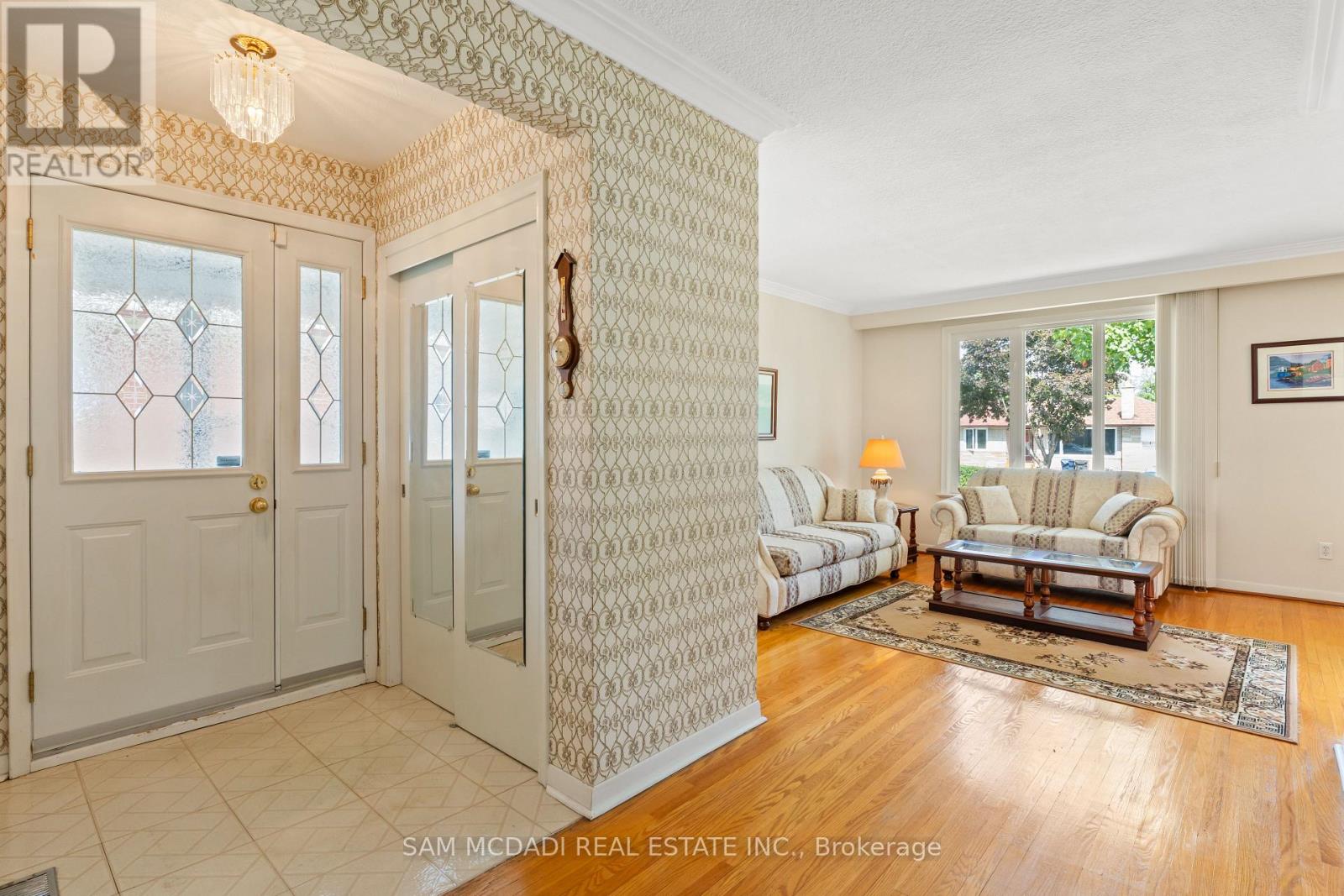 70 Frost Street, Toronto, Ontario  M9W 1Y8 - Photo 9 - W12595010