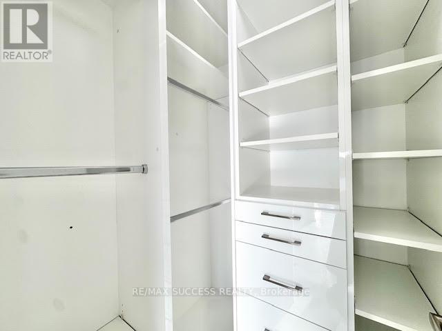 Lph6 - 4099 Brickstone Mews, Mississauga (City Centre), Ontario  L5B 0G2 - Photo 18 - W12592096