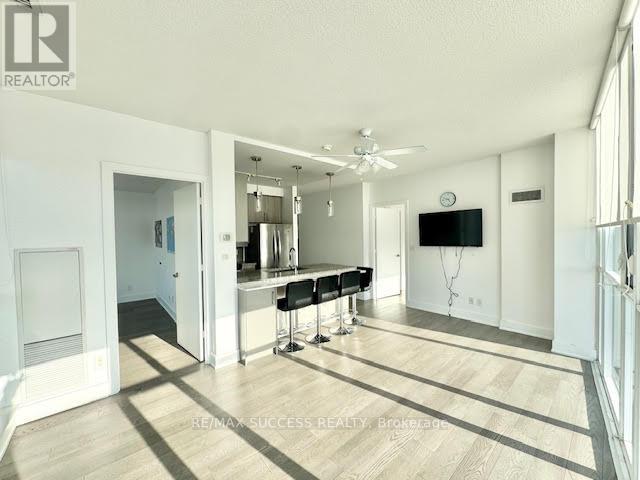 Lph6 - 4099 Brickstone Mews, Mississauga (City Centre), Ontario  L5B 0G2 - Photo 14 - W12592096