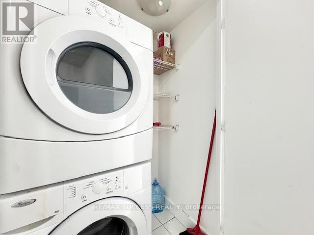 Lph6 - 4099 Brickstone Mews, Mississauga (City Centre), Ontario  L5B 0G2 - Photo 8 - W12592096