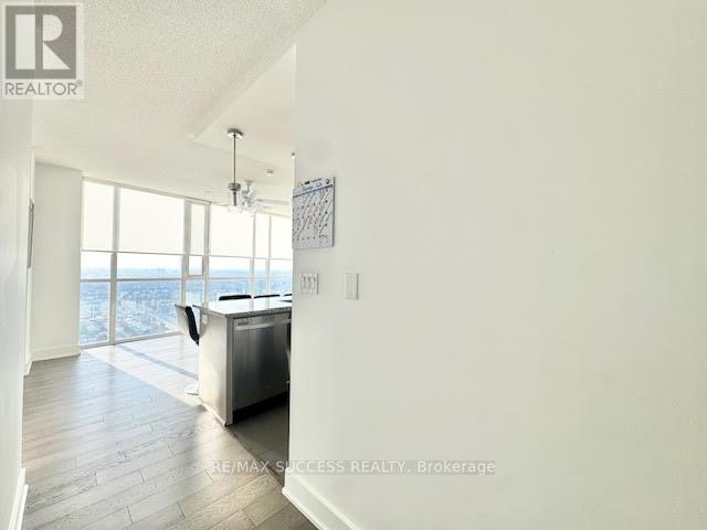 Lph6 - 4099 Brickstone Mews, Mississauga (City Centre), Ontario  L5B 0G2 - Photo 9 - W12592096