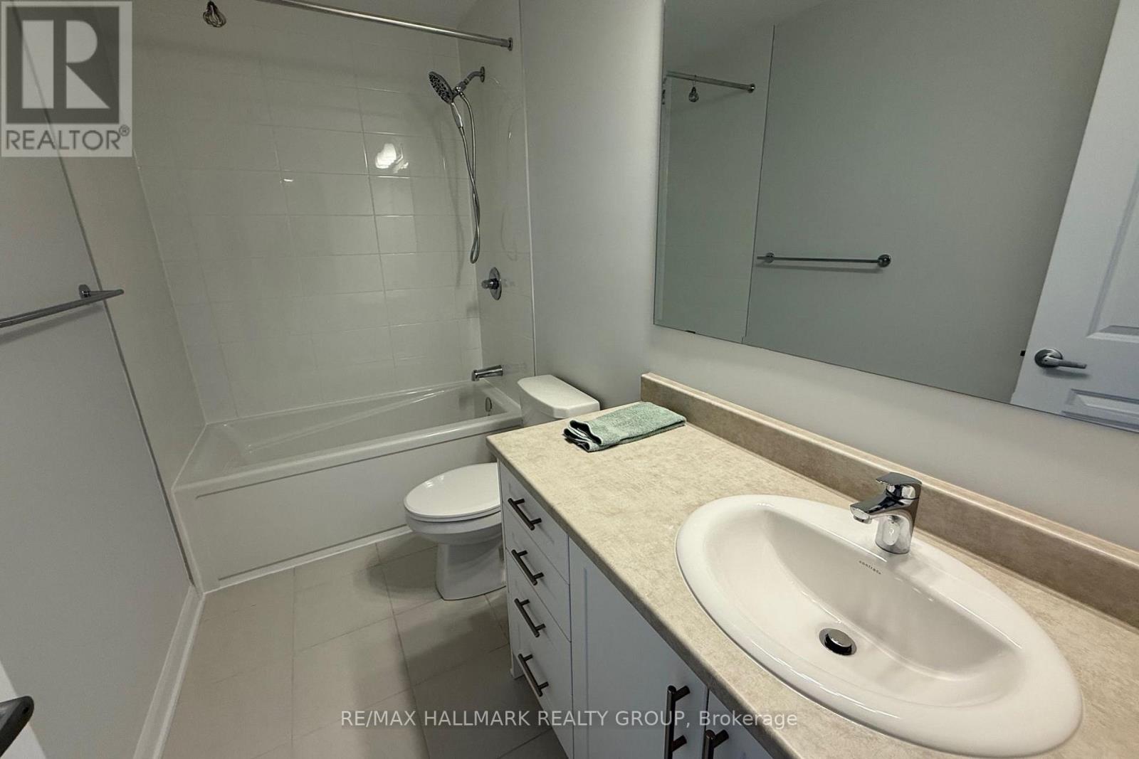 #11 - 701 Glenroy Gilbert Drive, Ottawa, Ontario K2J 7N8 - Photo 10 - X12595038