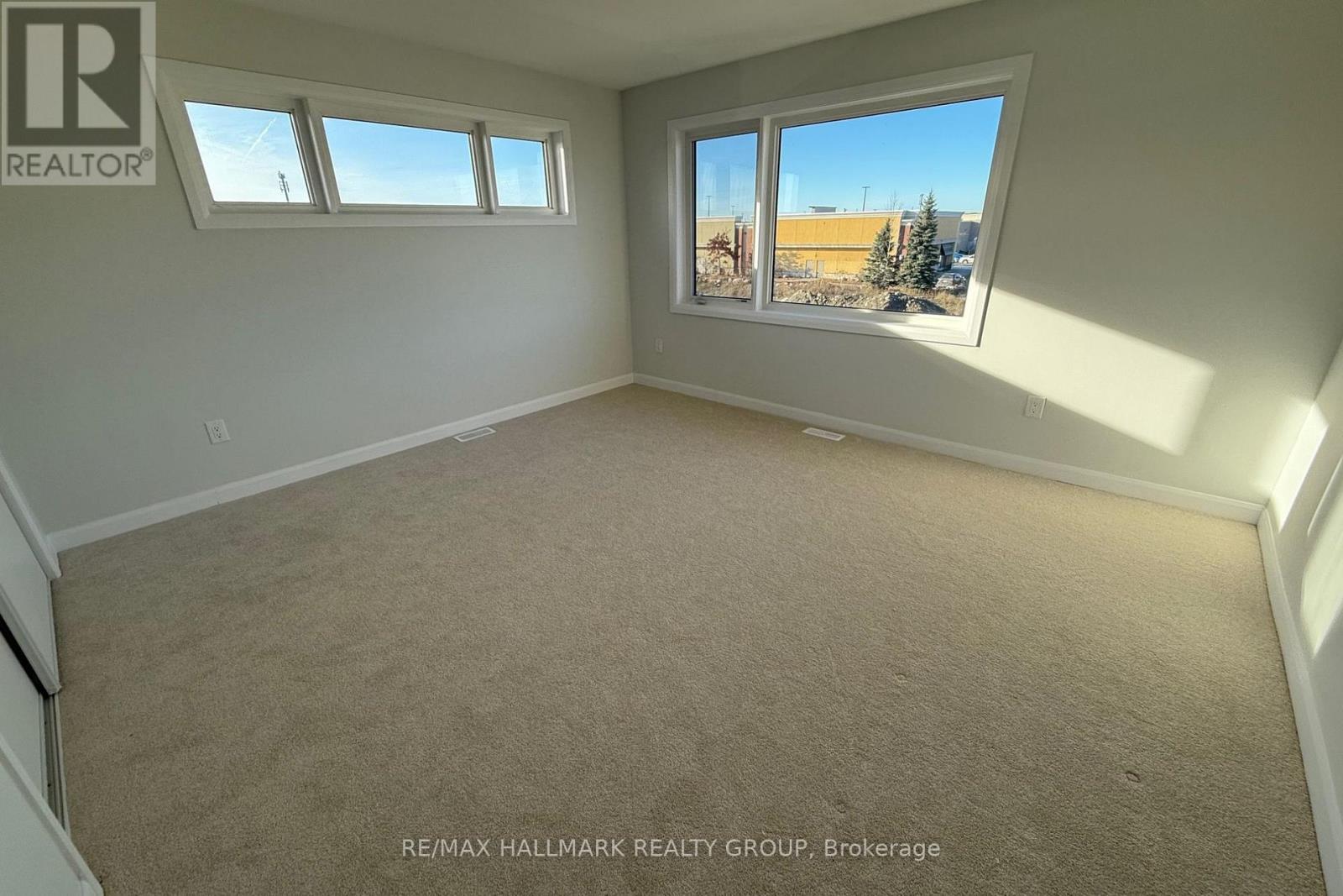 #11 - 701 Glenroy Gilbert Drive, Ottawa, Ontario K2J 7N8 - Photo 7 - X12595038