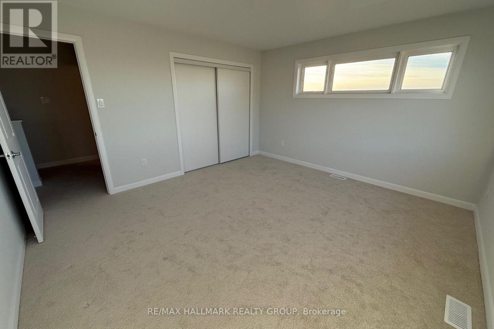 #11 - 701 Glenroy Gilbert Drive, Ottawa, Ontario K2J 7N8 - Photo 8 - X12595038