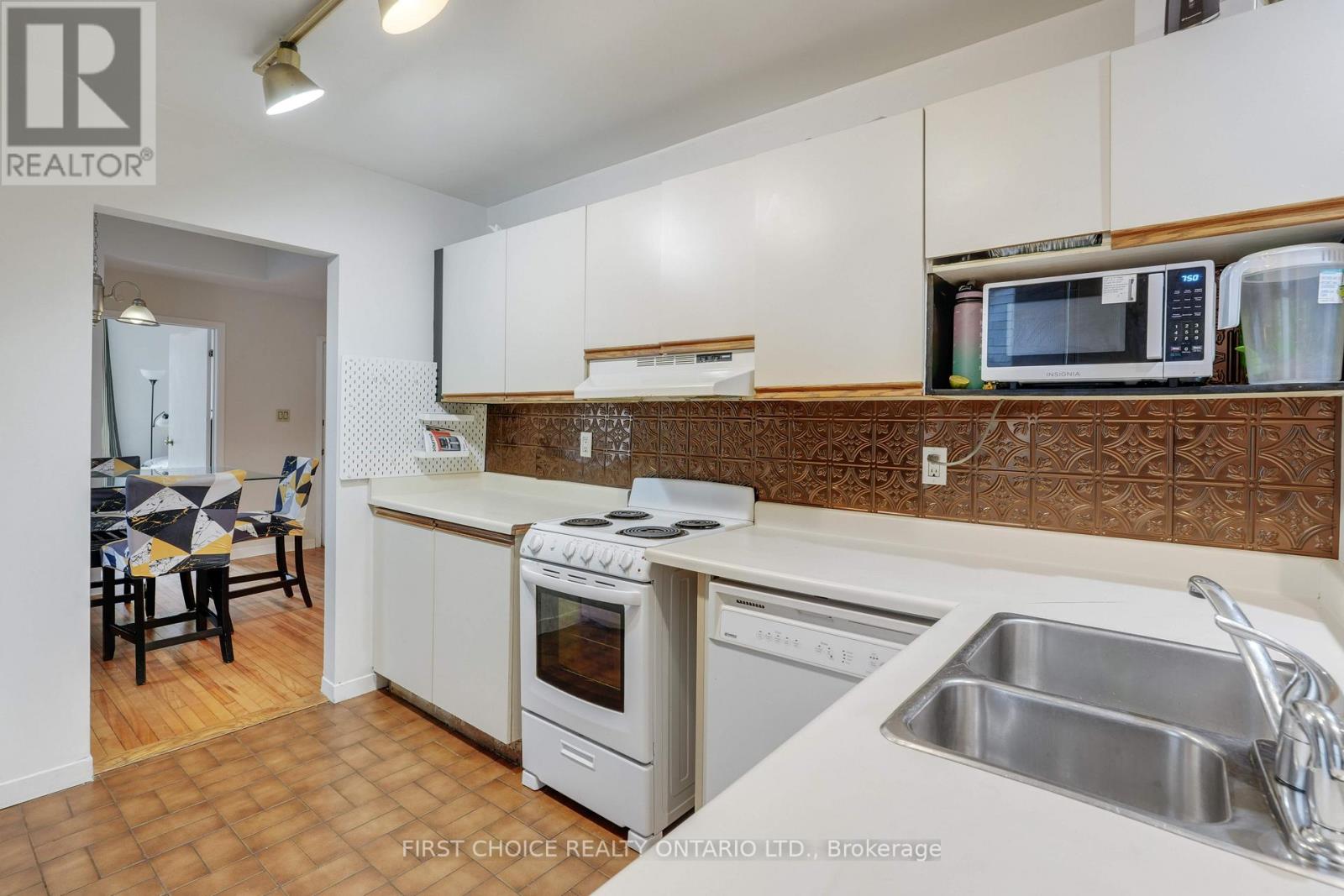 18 Rupert Street, Ottawa, Ontario K1S 3S3 - Photo 13 - X12595090