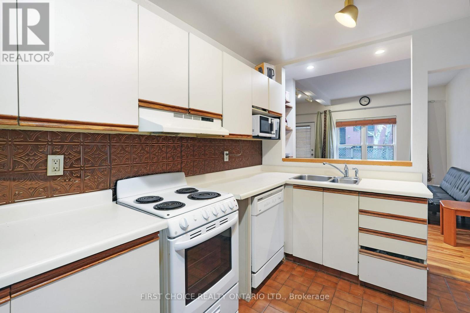 18 Rupert Street, Ottawa, Ontario K1S 3S3 - Photo 14 - X12595090