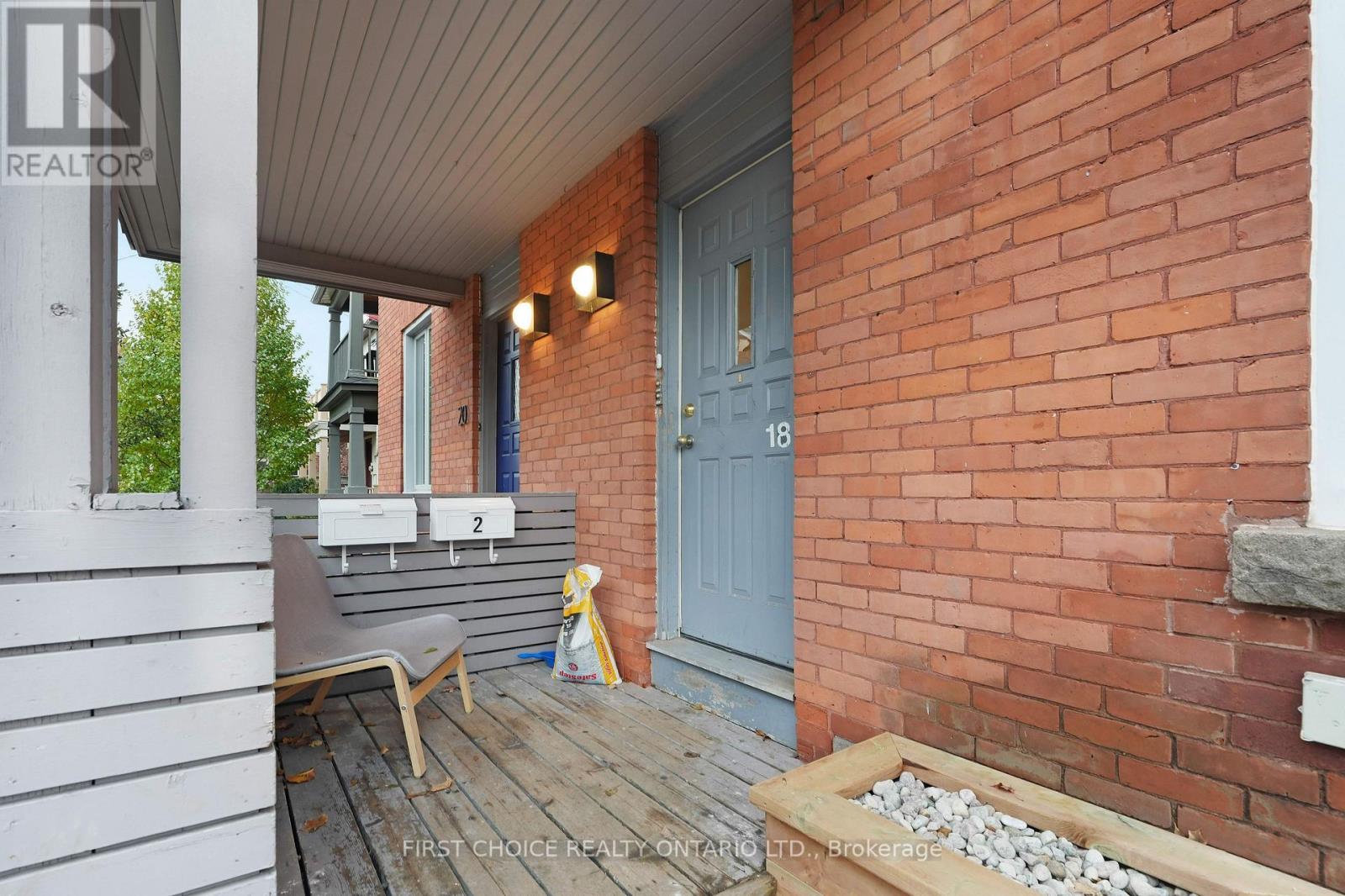 18 Rupert Street, Ottawa, Ontario K1S 3S3 - Photo 3 - X12595090