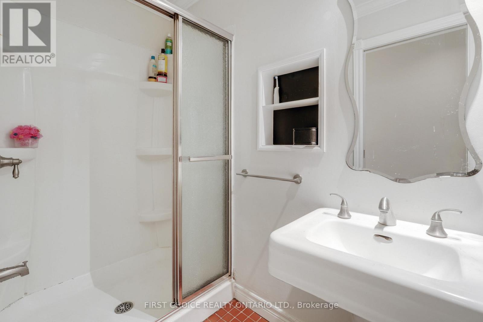 18 Rupert Street, Ottawa, Ontario K1S 3S3 - Photo 9 - X12595090