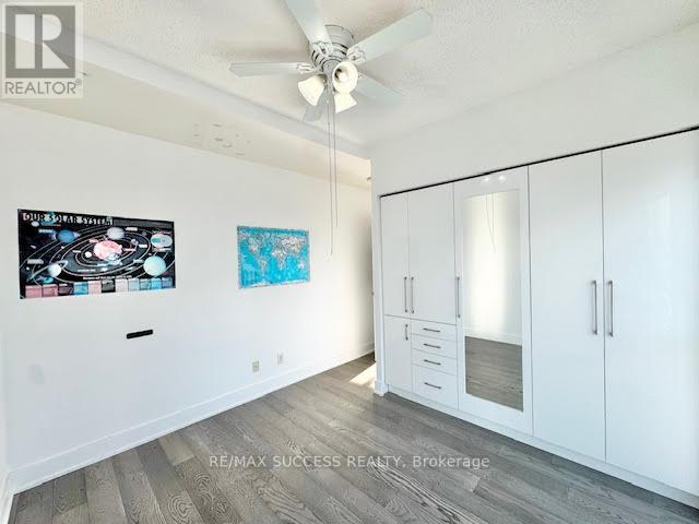 Lph6 - 4099 Brickstone Mews, Mississauga (City Centre), Ontario  L5B 0G2 - Photo 4 - W12592096