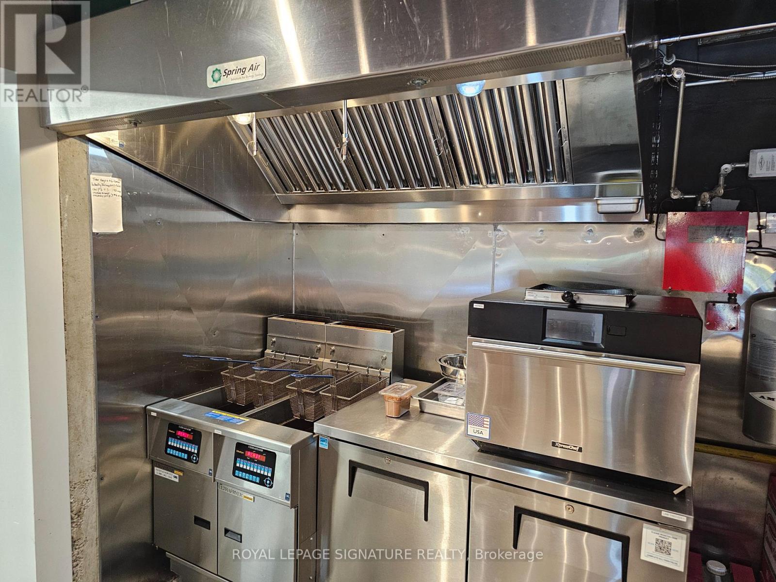 93 Main Street E, Huntsville, Ontario  P1H 2B9 - Photo 13 - X12594990