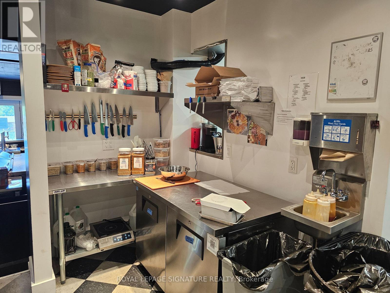 93 Main Street E, Huntsville, Ontario  P1H 2B9 - Photo 14 - X12594990